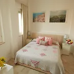 Via Del Corso - Three Bedroom Penthouse