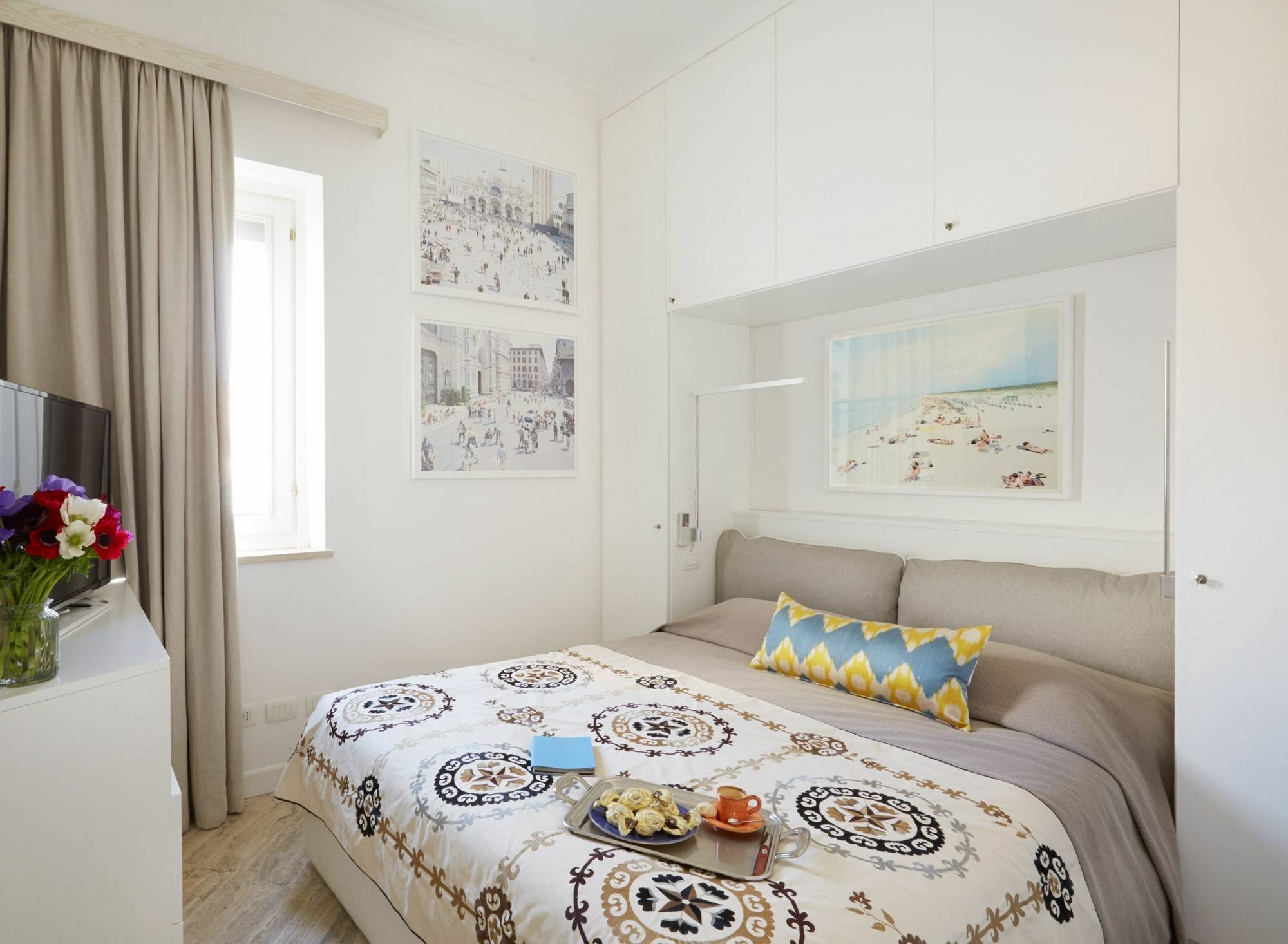 Via Del Corso - Three Bedroom Penthouse * Roma